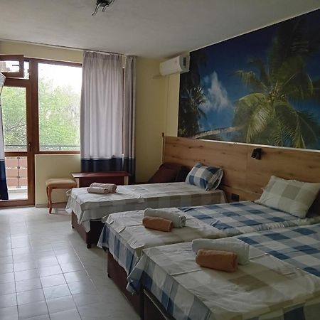 Guesthouse Oasis Kiten  Bagian luar foto