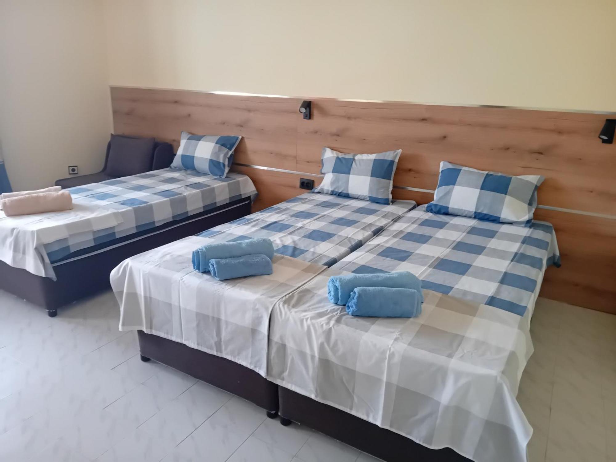 Guesthouse Oasis Kiten  Bagian luar foto